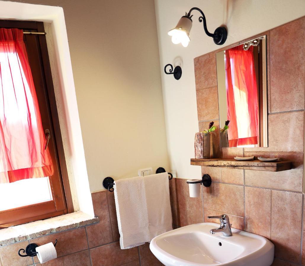 Girfalco Country House Bed & Breakfast Urbino Eksteriør bilde